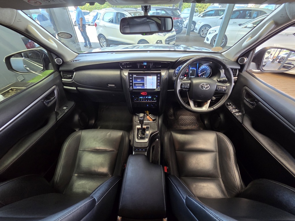 TOYOTA FORTUNER FORTUNER 2.8GD-6 4X4 A/T - 10
