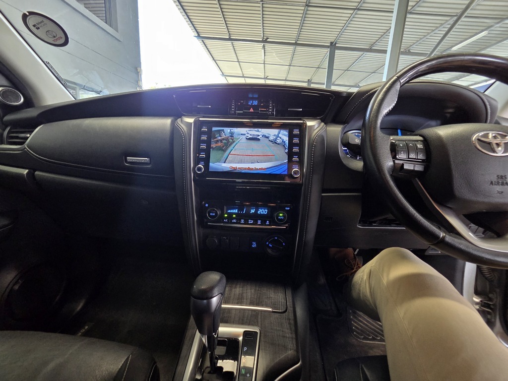 TOYOTA FORTUNER FORTUNER 2.8GD-6 4X4 A/T - 15