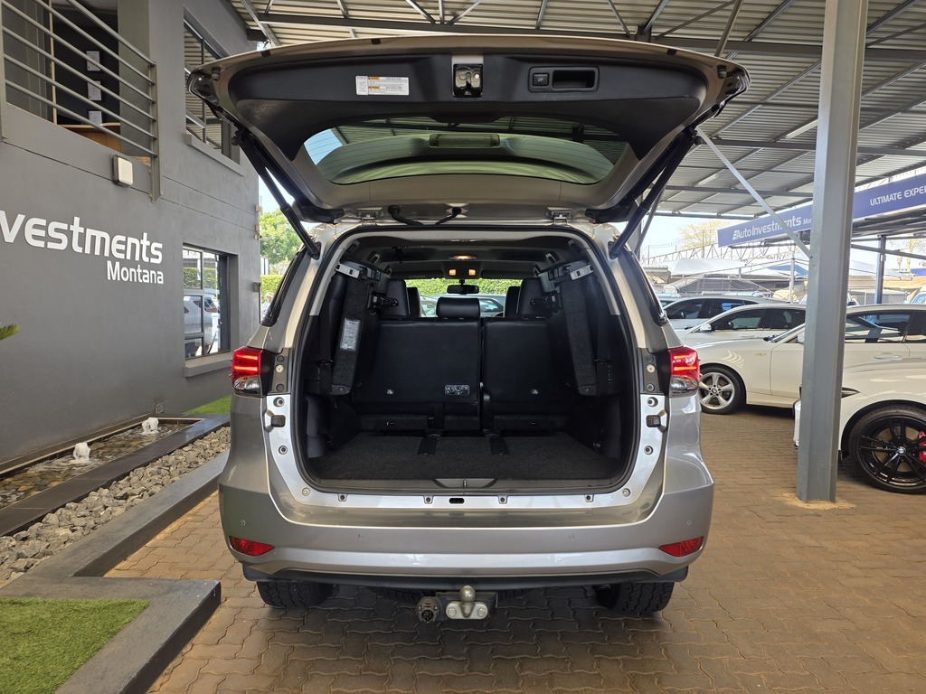 TOYOTA FORTUNER FORTUNER 2.8GD-6 4X4 A/T - 6