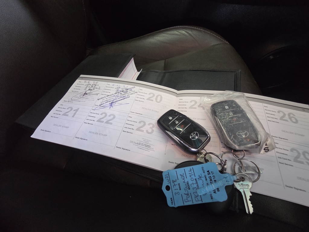 TOYOTA FORTUNER FORTUNER 2.8GD-6 4X4 A/T - 14
