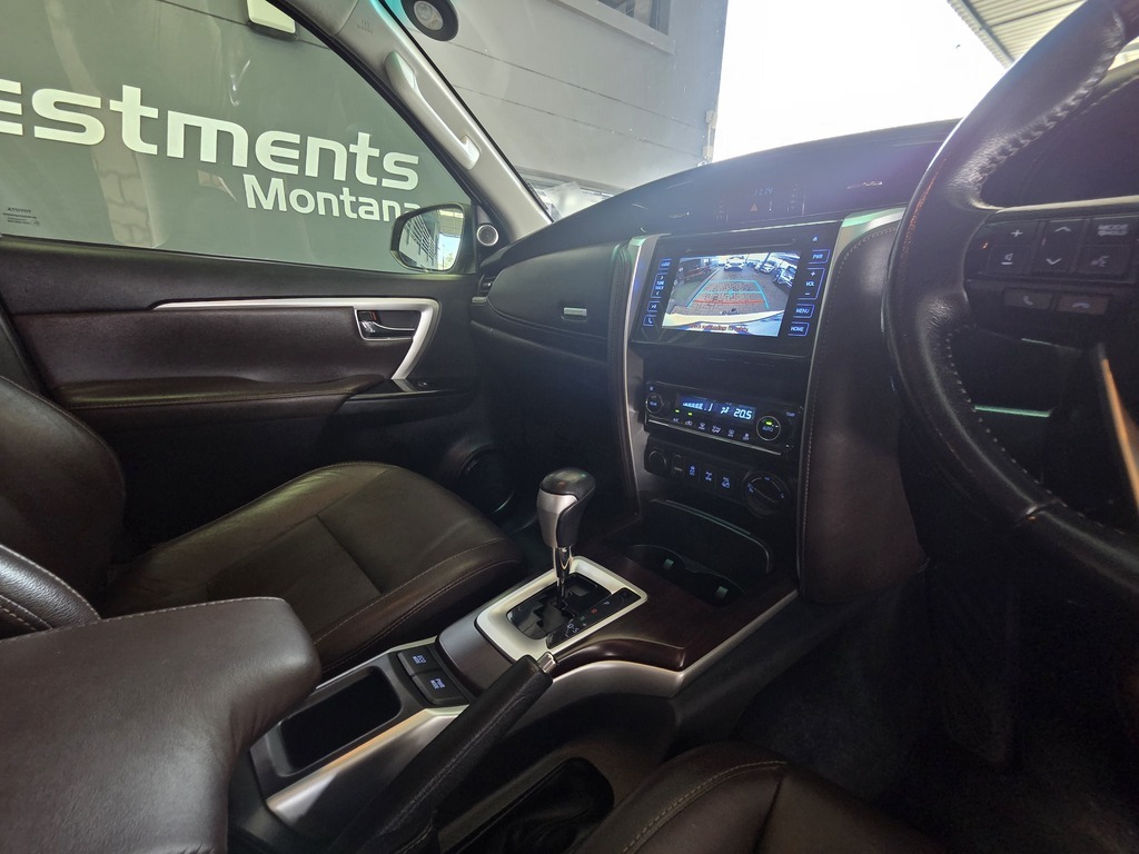 TOYOTA FORTUNER FORTUNER 2.8GD-6 4X4 A/T - 16