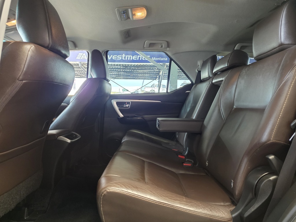 TOYOTA FORTUNER FORTUNER 2.8GD-6 4X4 A/T - 8