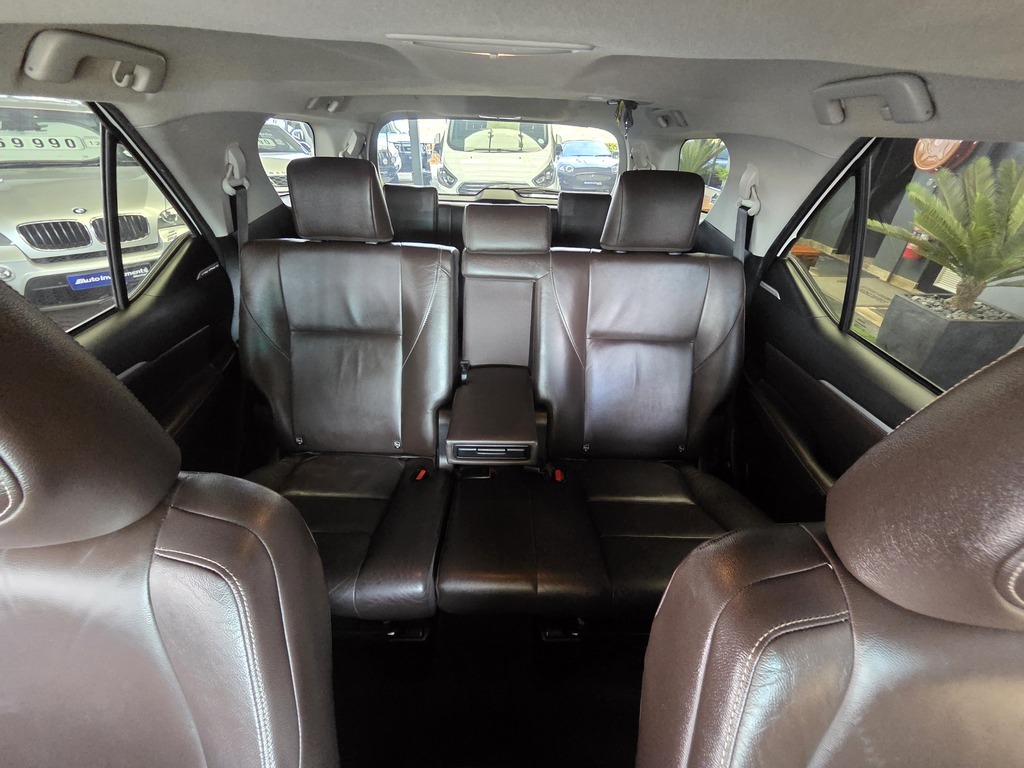 TOYOTA FORTUNER FORTUNER 2.8GD-6 4X4 A/T - 9