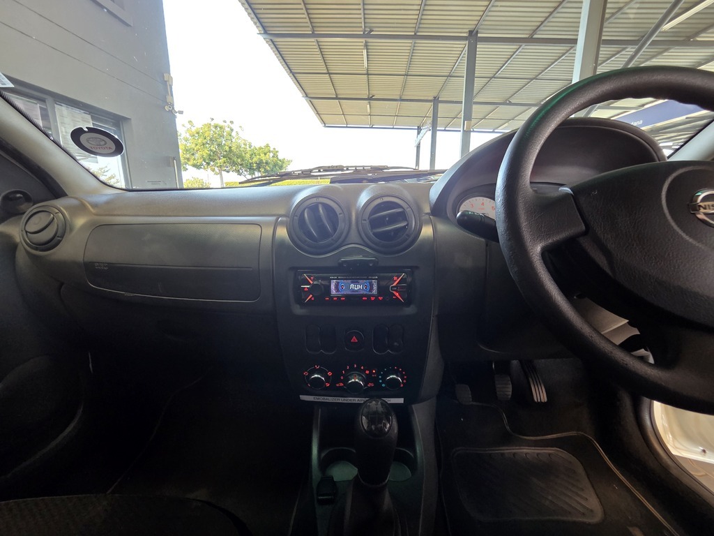 NISSAN NP200 NP200 1.6  A/C SAFETY PACK P/U S/C - 9