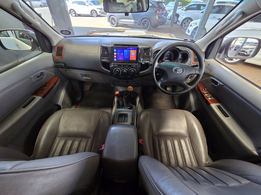 TOYOTA HI-LUX HILUX 3.0D-4D RAIDER 4X4 P/U D/C - 9