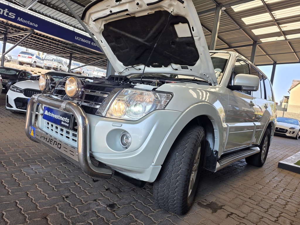 MITSUBISHI PAJERO PAJERO 3.2 Di - Dc GLS A/T - 17
