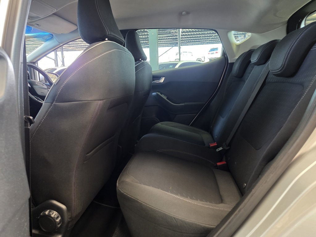 FORD FIESTA FIESTA 1.0 ECOBOOST TITANIUM 5DR - 8