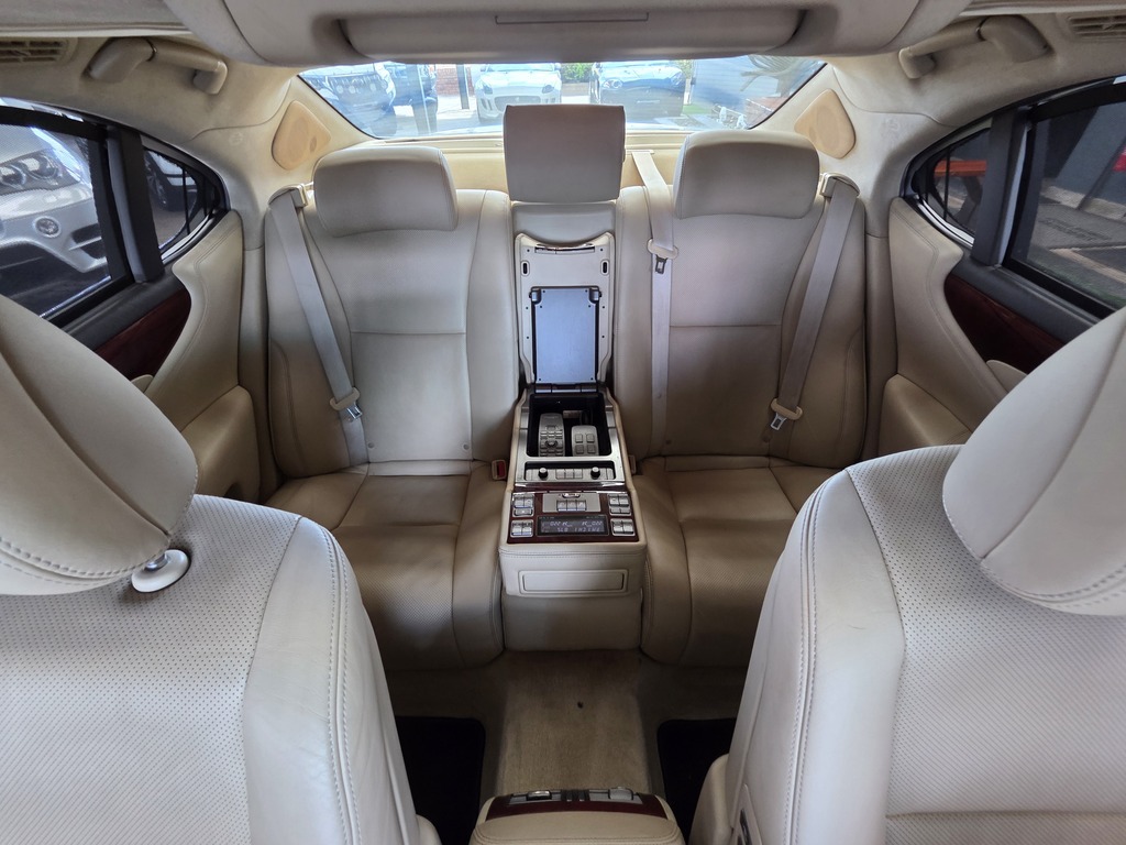LEXUS LS LS 460 - 10
