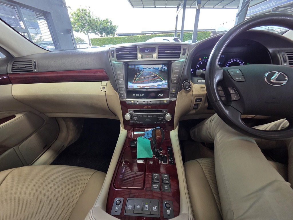 LEXUS LS LS 460 - 16