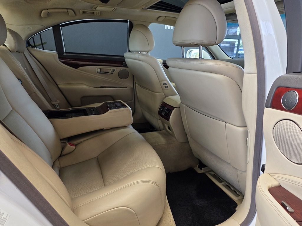 LEXUS LS LS 460 - 7