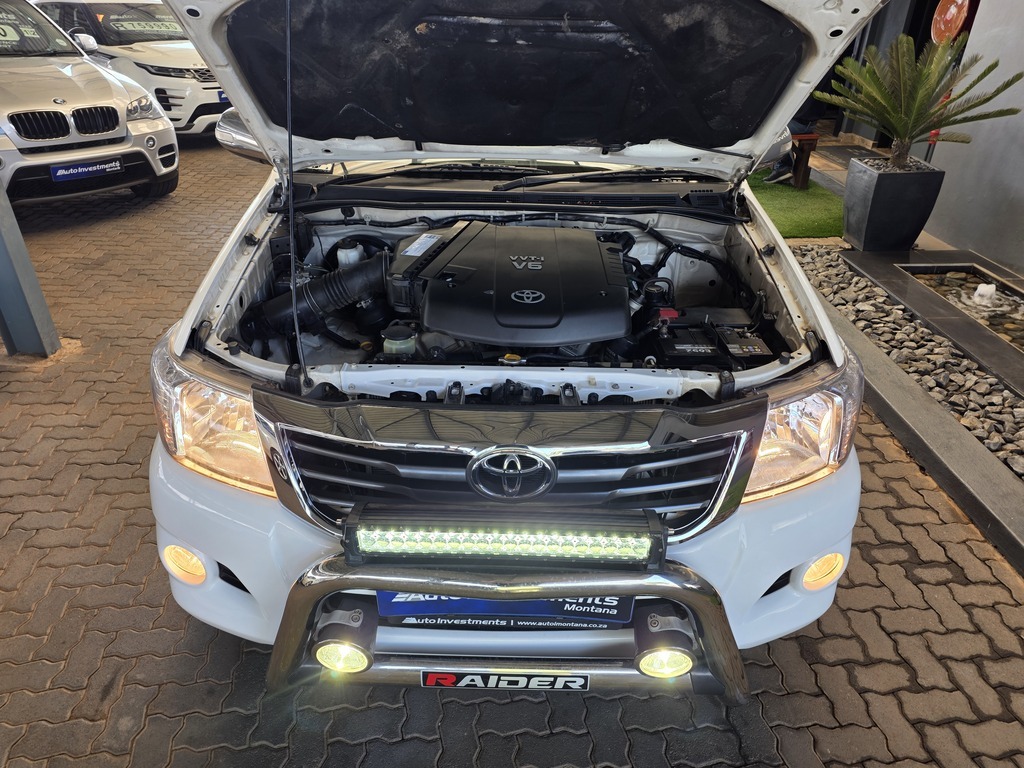 TOYOTA HI-LUX HILUX 4.0 V6 HERITAGE R/B A/T P/U D/C - 18