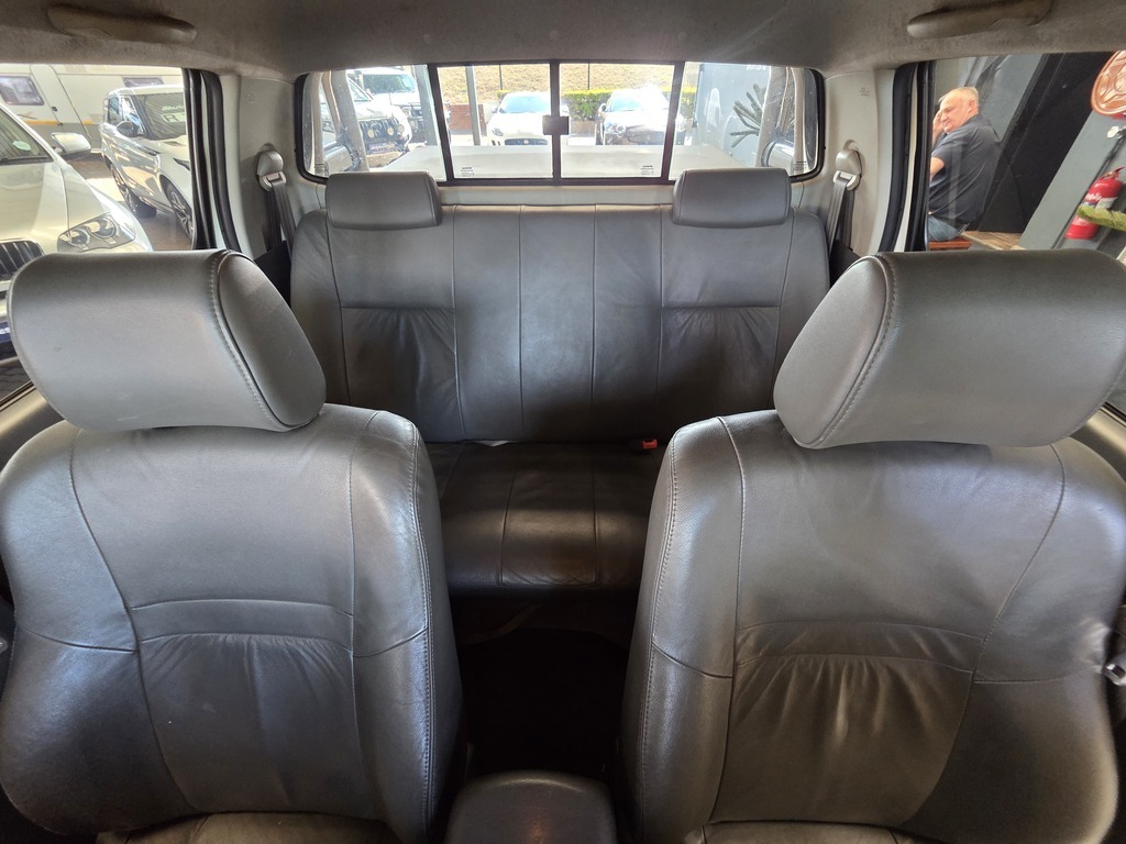 TOYOTA HI-LUX HILUX 4.0 V6 HERITAGE R/B A/T P/U D/C - 9