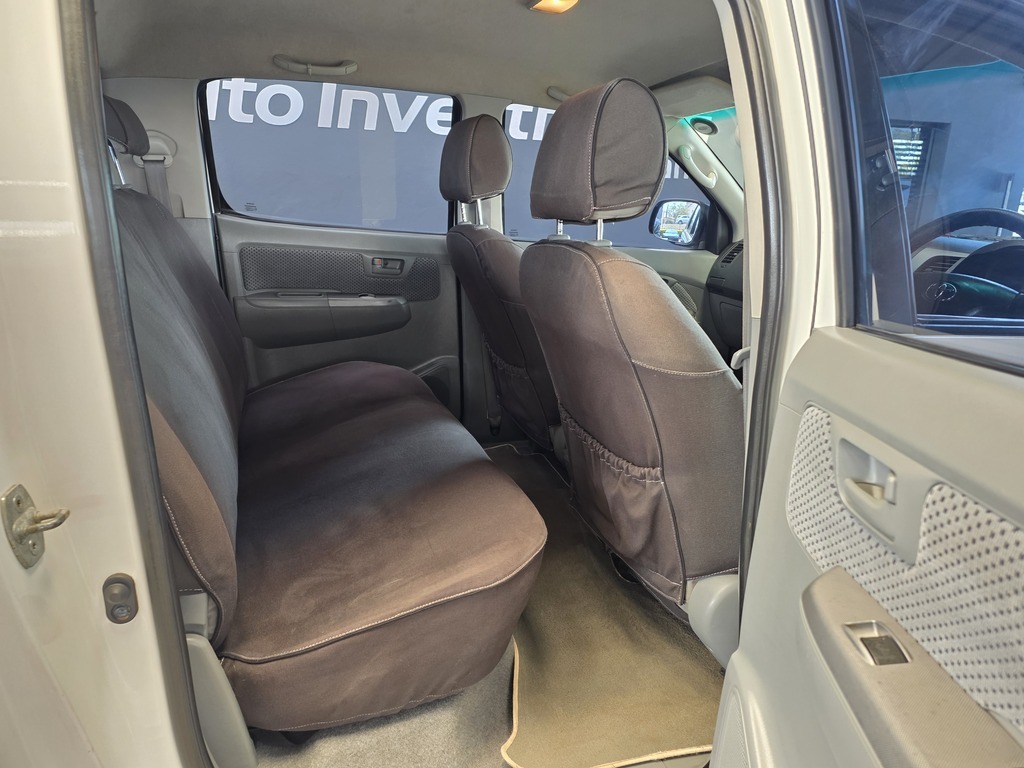 TOYOTA HI-LUX HILUX 3.0 D-4D RAIDER 4X4 P/U D/C - 7