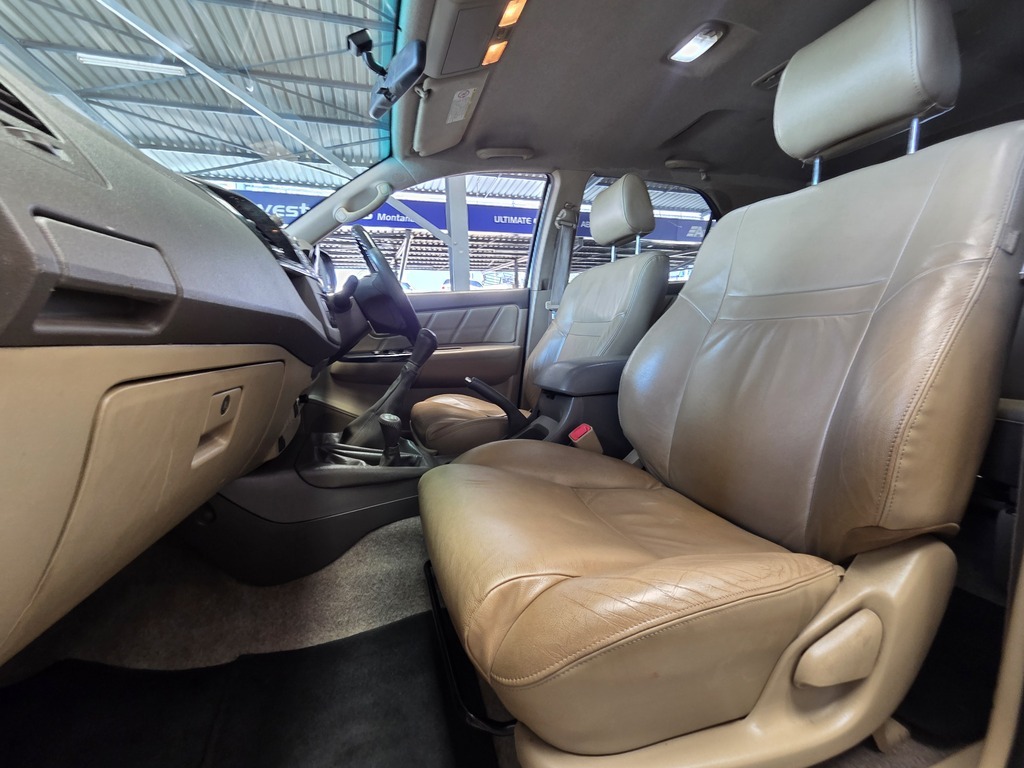TOYOTA FORTUNER FORTUNER 3.0D-4D 4X4 - 11