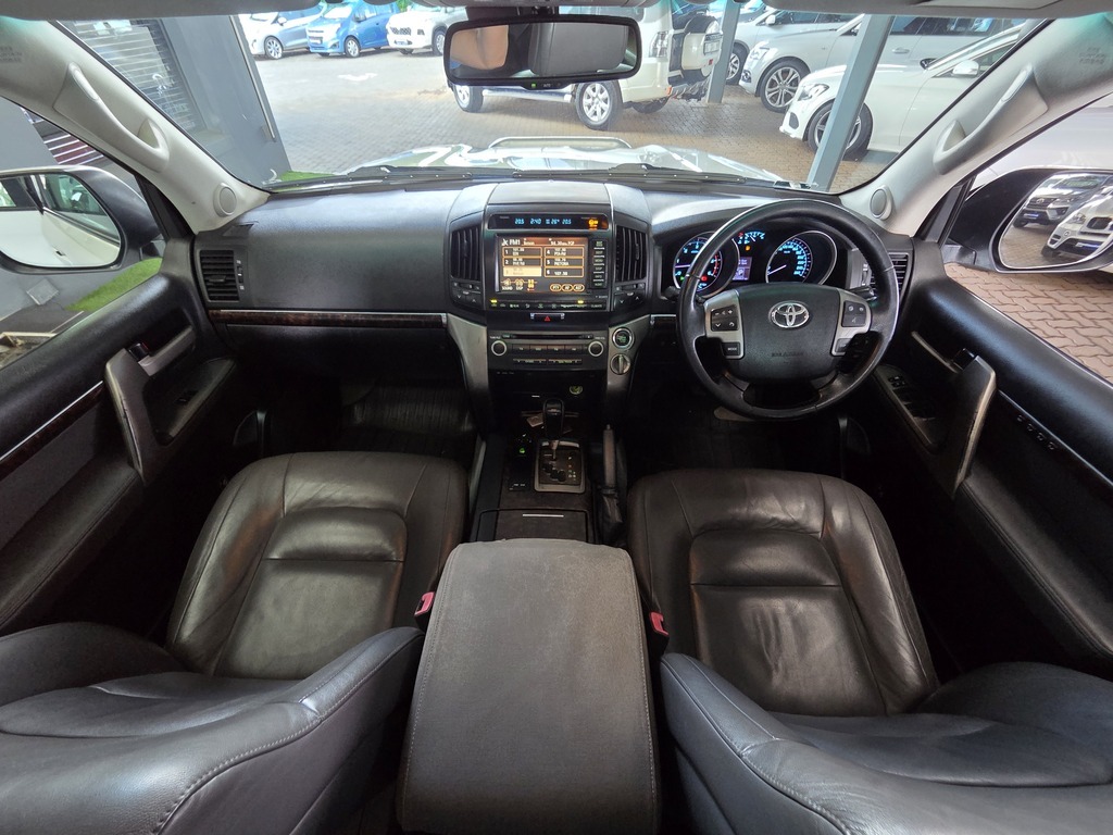 TOYOTA LAND CRUISER LANDCRUISER 200 V8 TD VX A/T - 10