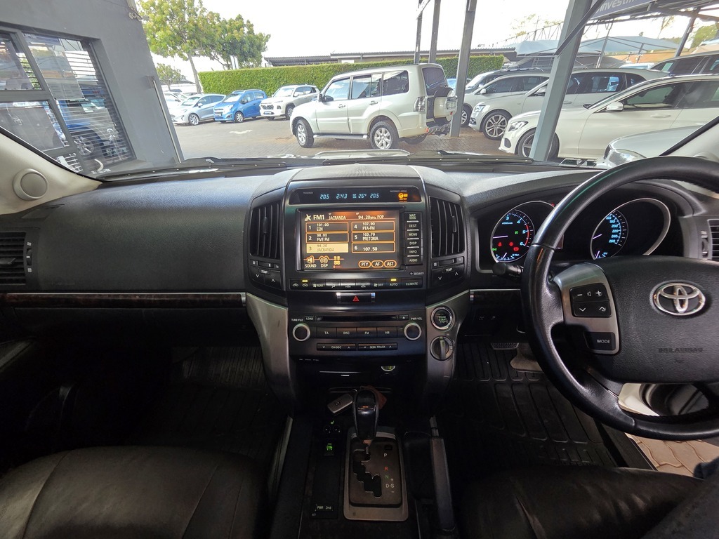 TOYOTA LAND CRUISER LANDCRUISER 200 V8 TD VX A/T - 15