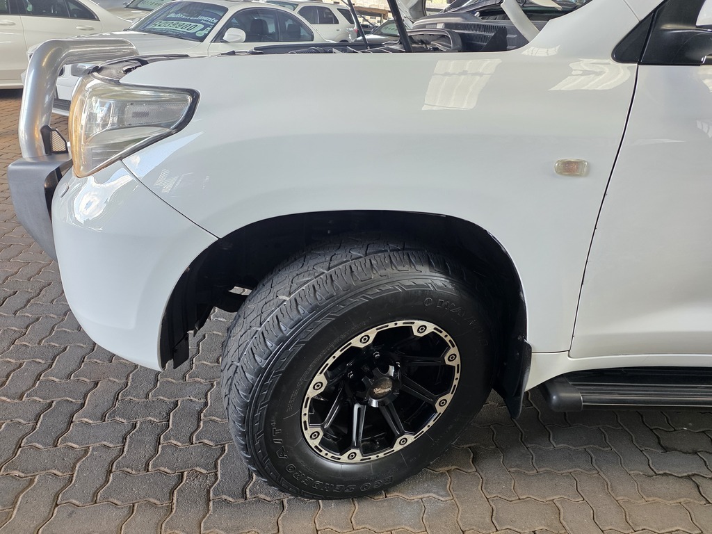 TOYOTA LAND CRUISER LANDCRUISER 200 V8 TD VX A/T - 17