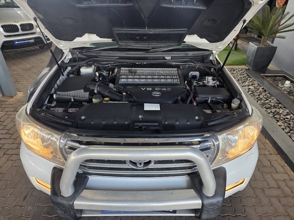 TOYOTA LAND CRUISER LANDCRUISER 200 V8 TD VX A/T - 19