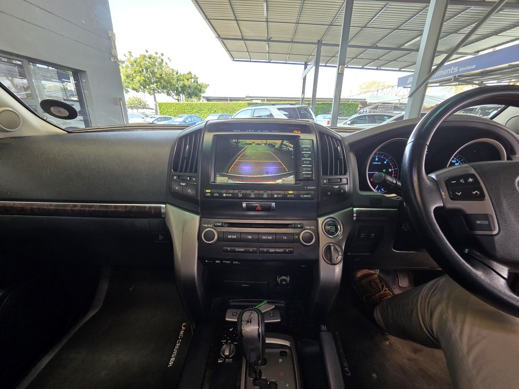 TOYOTA LAND CRUISER LAND CRUISER 200 V8 TD VX A/T - 15