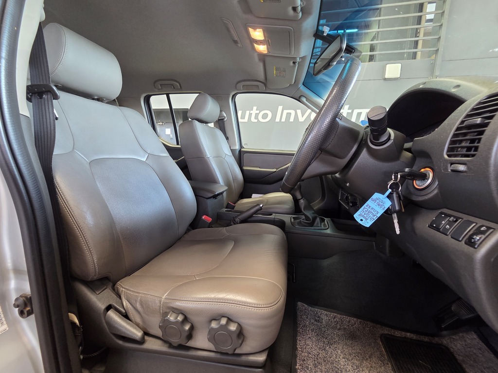 NISSAN NAVARA NAVARA 2.5 dCi 4X4 P/U D/C - 12