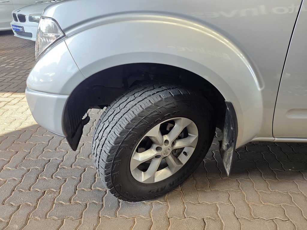NISSAN NAVARA NAVARA 2.5 dCi 4X4 P/U D/C - 17