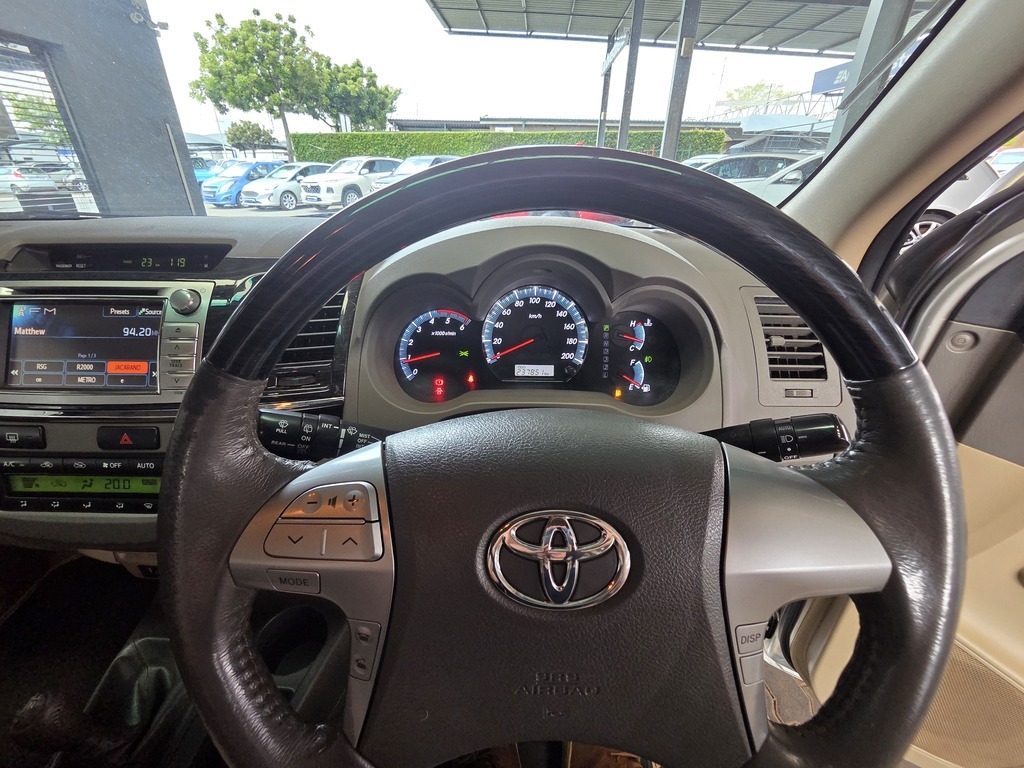 TOYOTA FORTUNER FORTUNER 3.0D-4D 4X4 A/T - 13