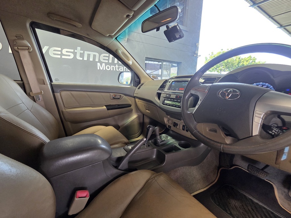 TOYOTA FORTUNER FORTUNER 3.0D-4D 4X4 A/T - 16