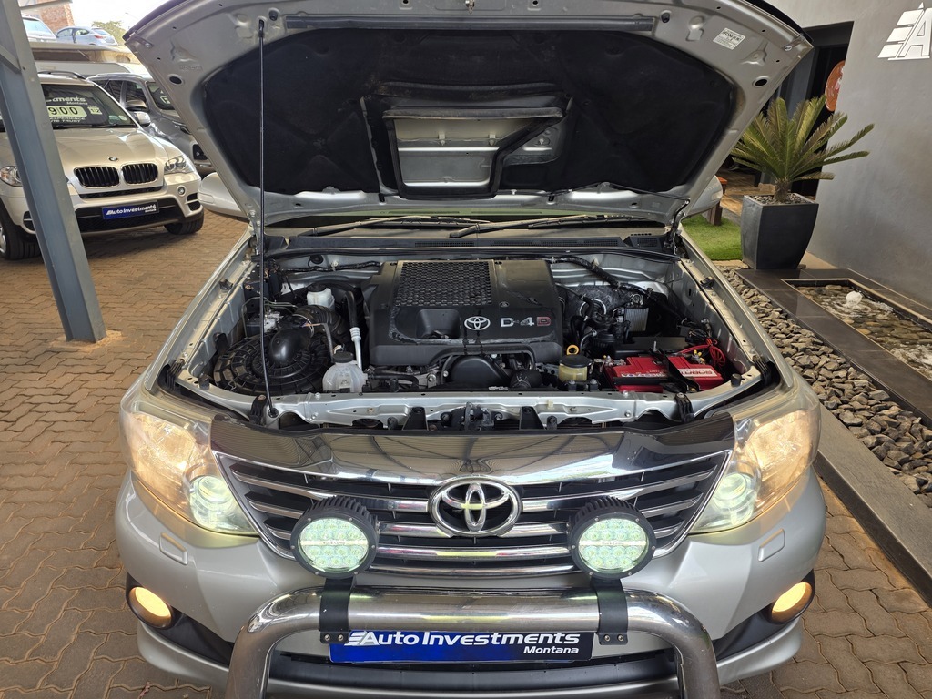 TOYOTA FORTUNER FORTUNER 3.0D-4D 4X4 A/T - 19