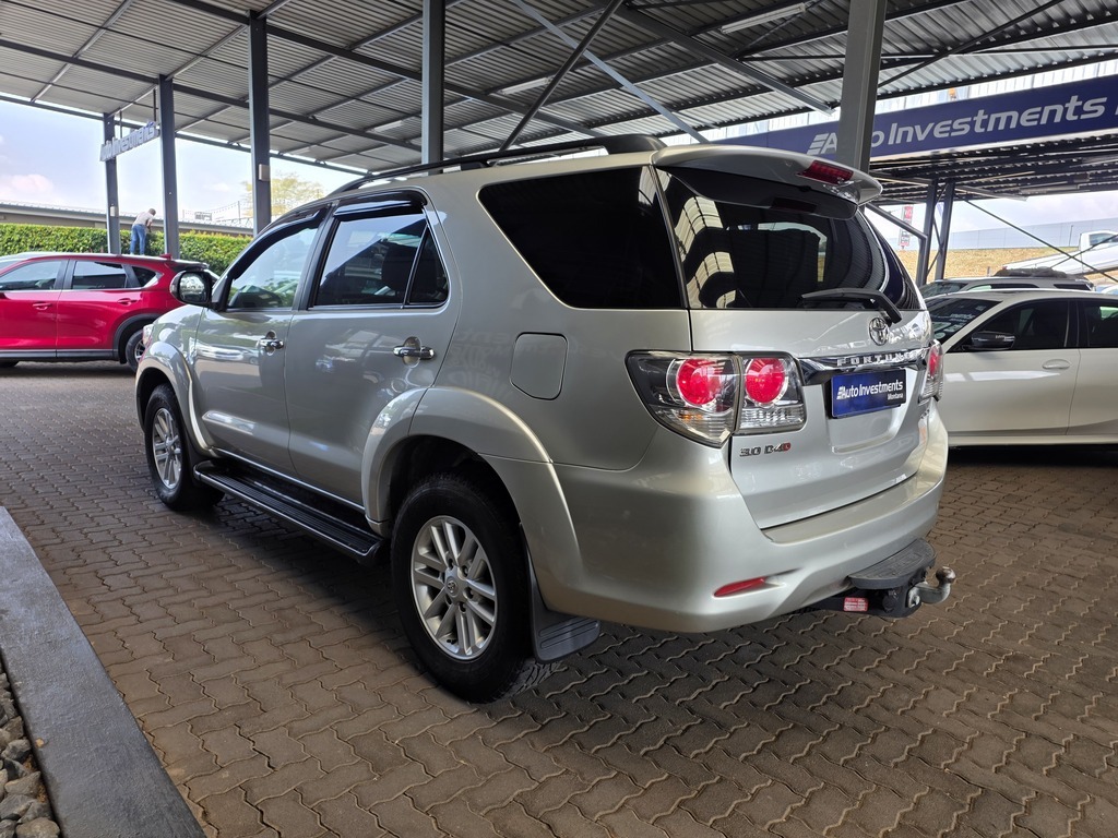TOYOTA FORTUNER FORTUNER 3.0D-4D 4X4 A/T - 4