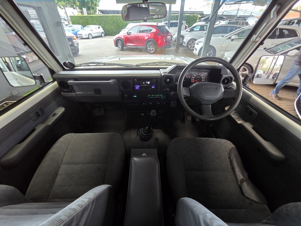 TOYOTA LANDCRUISER LANDCRUISER 76 4.2D S/W - 10