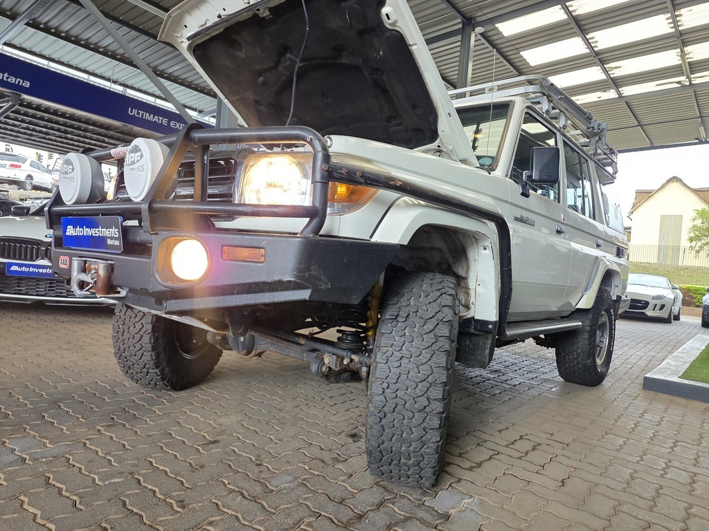 TOYOTA LANDCRUISER LANDCRUISER 76 4.2D S/W - 17
