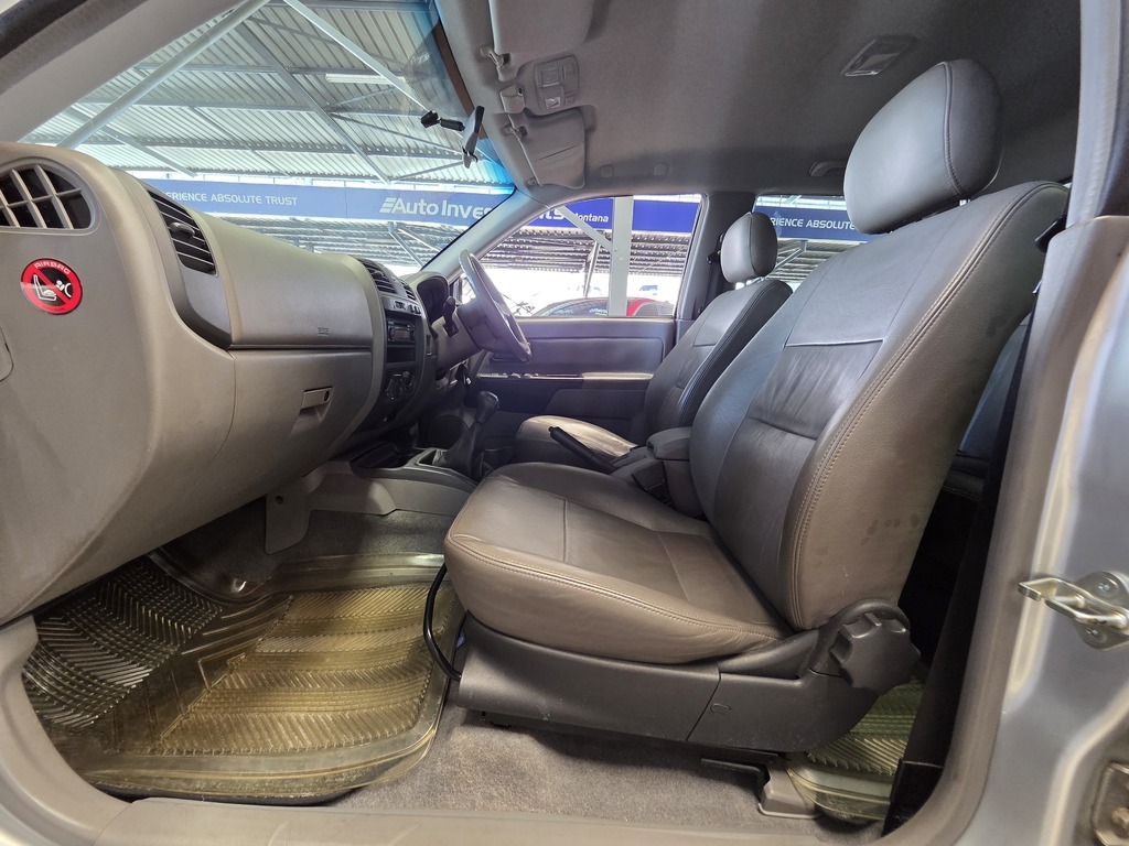 ISUZU KB KB 300 TDi LX 4X4 P/U D/C - 11