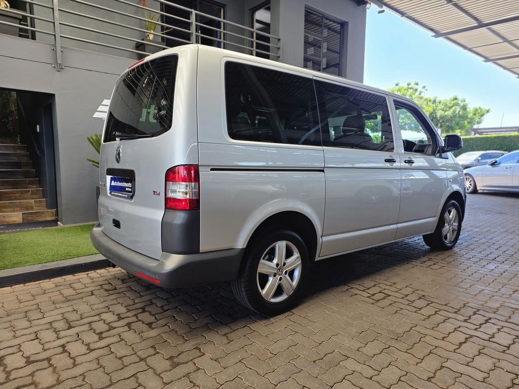 VOLKSWAGEN TRANSPORTER T5 C/BUS 2.0 BiTDi SWB 132 KW DSG F/C P/V - 5