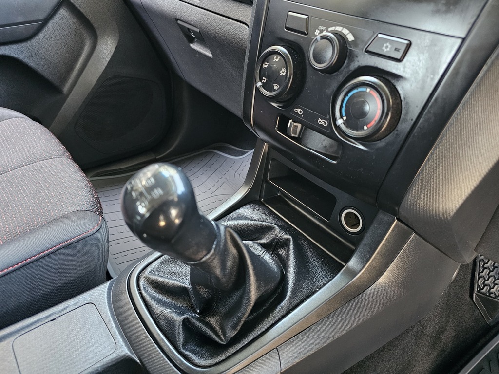 ISUZU D-MAX D-MAX 250 HO HI-RIDE D/C P/U - 8