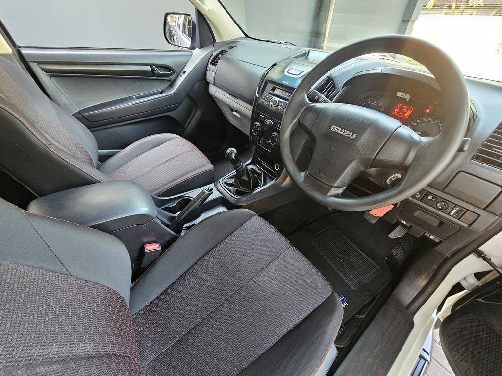 ISUZU D-MAX D-MAX 250 HO HI-RIDE D/C P/U - 4