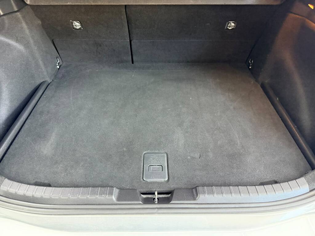 TOYOTA COROLLA COROLLA 1.2T XS CVT (5DR) - 17