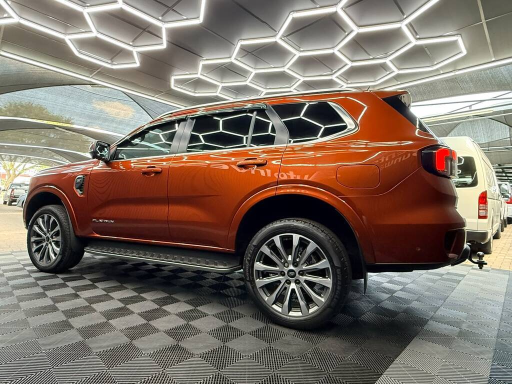 FORD EVEREST EVEREST 3.0D V6 PLATINUM AWD A/T - 12