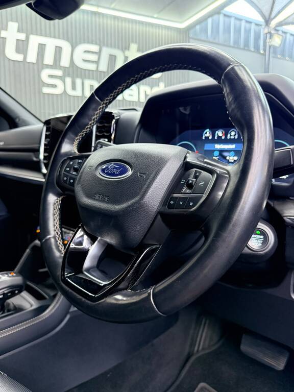 FORD EVEREST EVEREST 3.0D V6 PLATINUM AWD A/T - 19