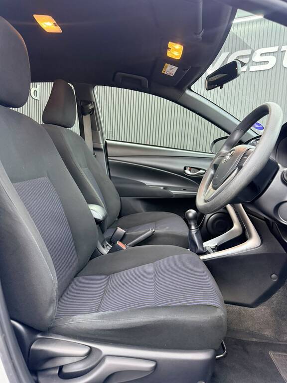 TOYOTA YARIS YARIS 1.5 Xi 5Dr - 14