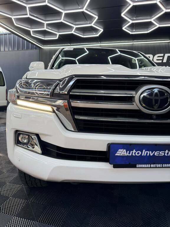 TOYOTA LAND CRUISER LAND CRUISER 200 V8 4.5D VX-R A/T - 13