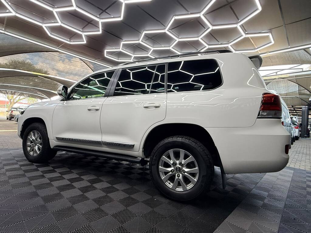 TOYOTA LAND CRUISER LAND CRUISER 200 V8 4.5D VX-R A/T - 14