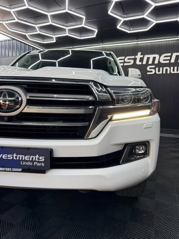 TOYOTA LAND CRUISER LAND CRUISER 200 V8 4.5D VX-R A/T - 16
