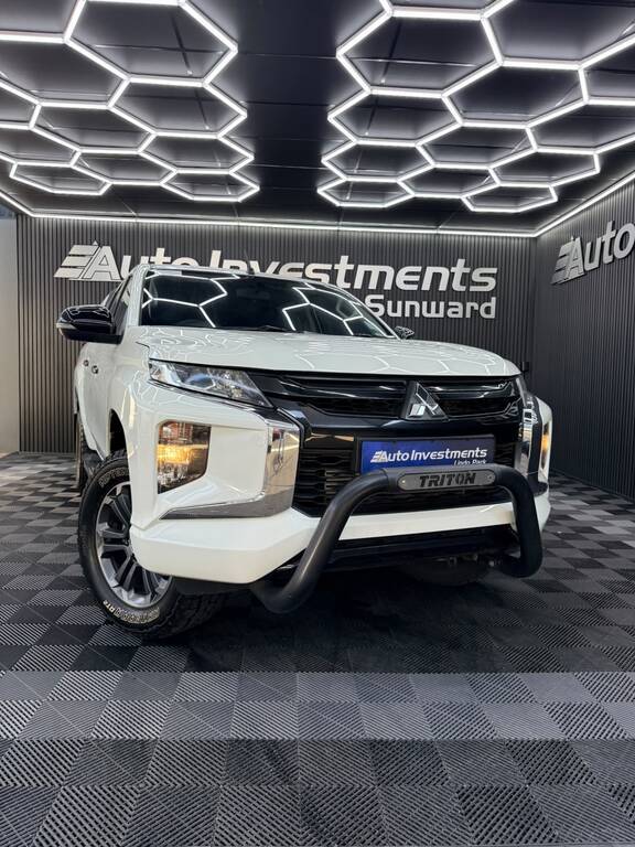 MITSUBISHI TRITON TRITON 2.4Di- DC GL P/U D/C - 1