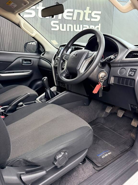 MITSUBISHI TRITON TRITON 2.4Di- DC GL P/U D/C - 14