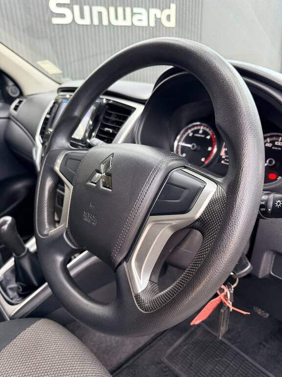 MITSUBISHI TRITON TRITON 2.4Di- DC GL P/U D/C - 15
