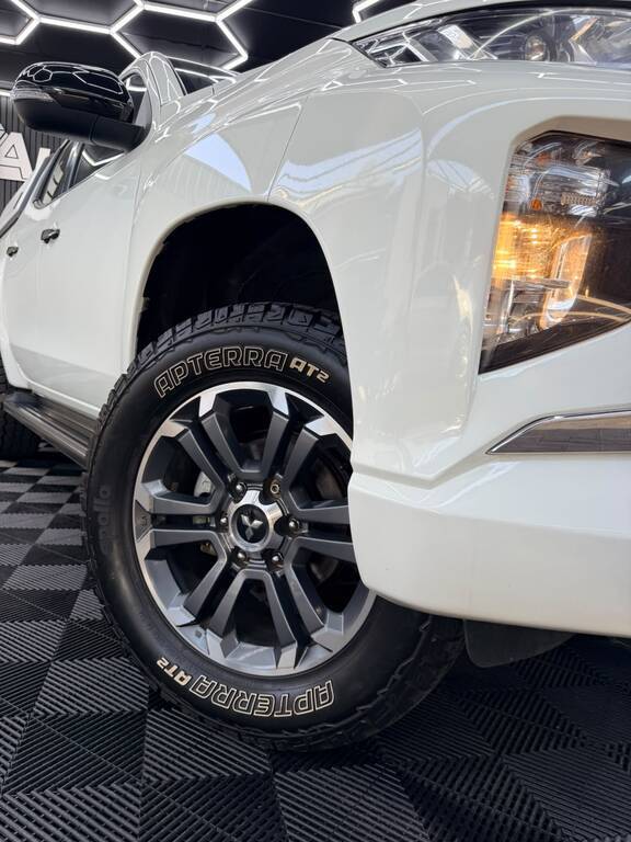 MITSUBISHI TRITON TRITON 2.4Di- DC GL P/U D/C - 3