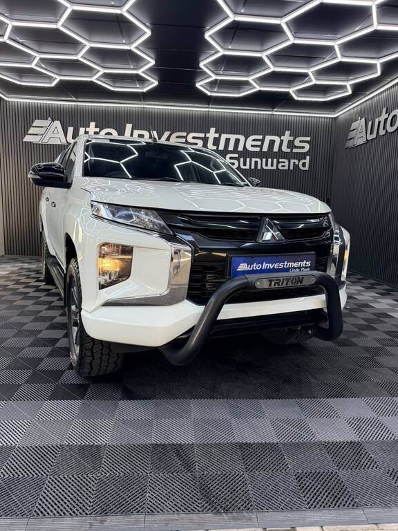 MITSUBISHI TRITON TRITON 2.4Di- DC GL P/U D/C - 9