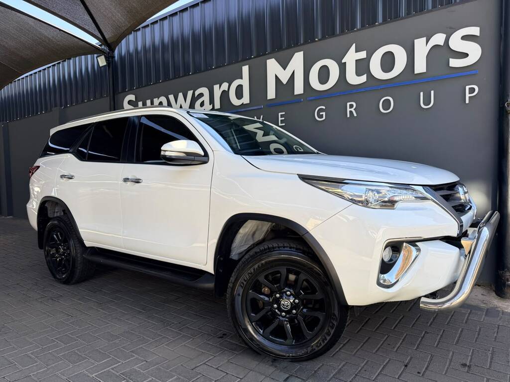 TOYOTA FORTUNER FORTUNER 2.8GD-6 4X4 A/T - 1