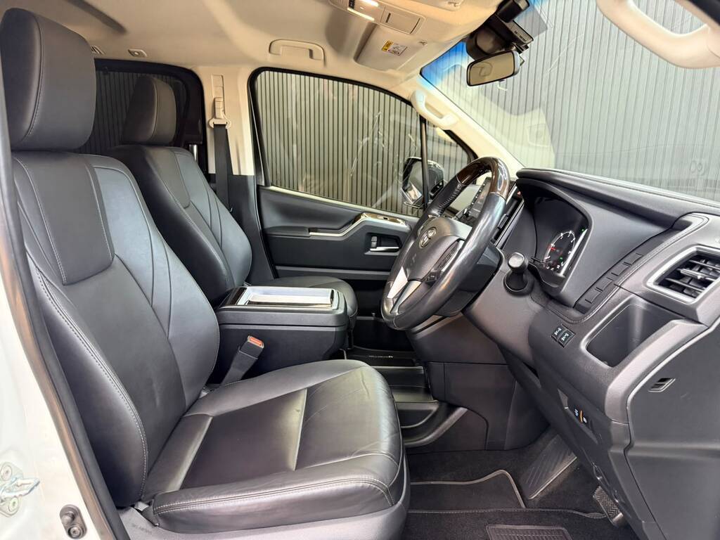 TOYOTA QUANTUM QUANTUM 2.8 VX 6 SEAT - 10