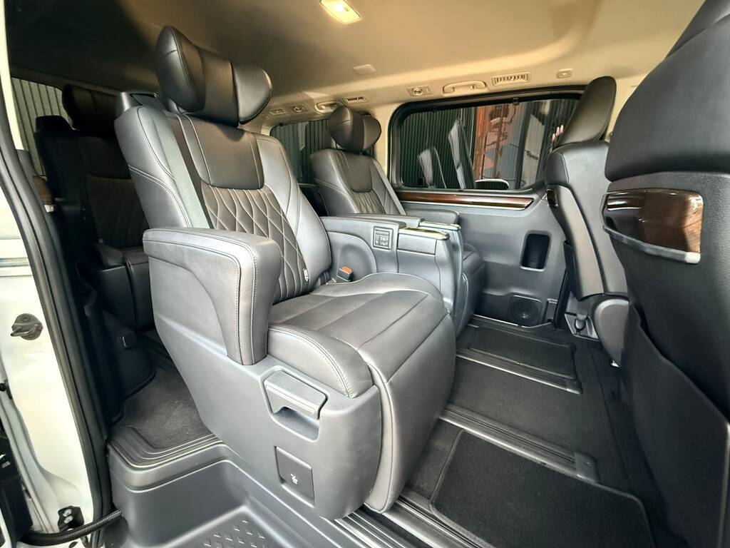 TOYOTA QUANTUM QUANTUM 2.8 VX 6 SEAT - 12